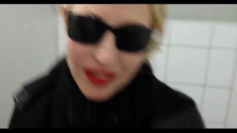 3018