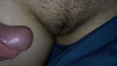 48587