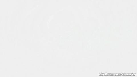 9085